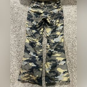 Women’s Oakley Camo Snowboard Ski Pants Regular Fit